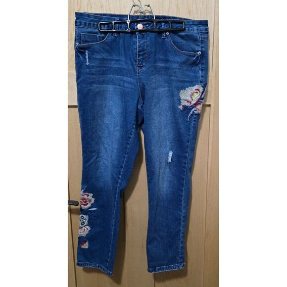 Womens Embroidered Distressed Blue Jeans Size 16 With Floral Design - Picture 1 of 12
